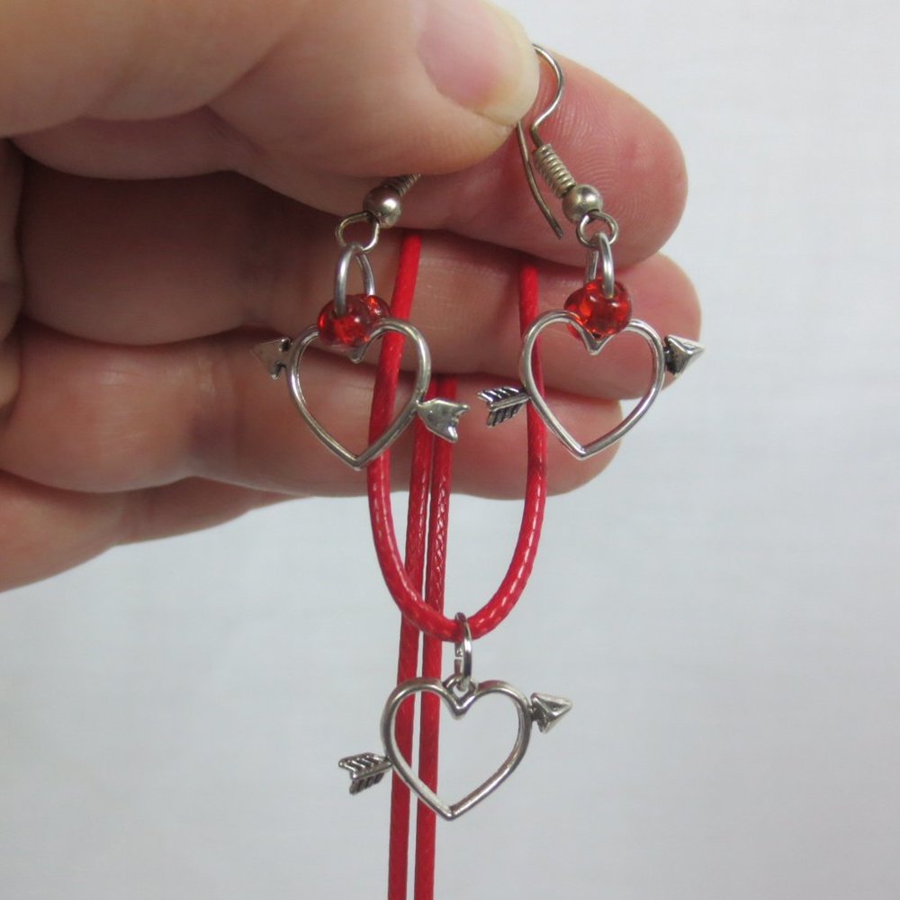 Handcrafted Necklace Pierced Earrings Set Dainty Red Silver Hearts Adjustable OS